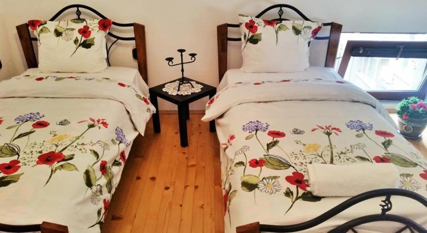 The Old House Guest Rooms And Apartament Пловдив Екстериор снимка
