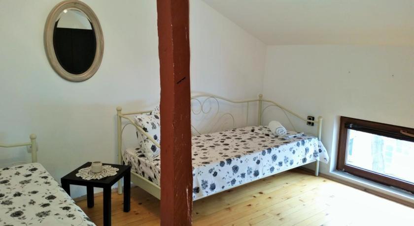 The Old House Guest Rooms And Apartament Пловдив Екстериор снимка
