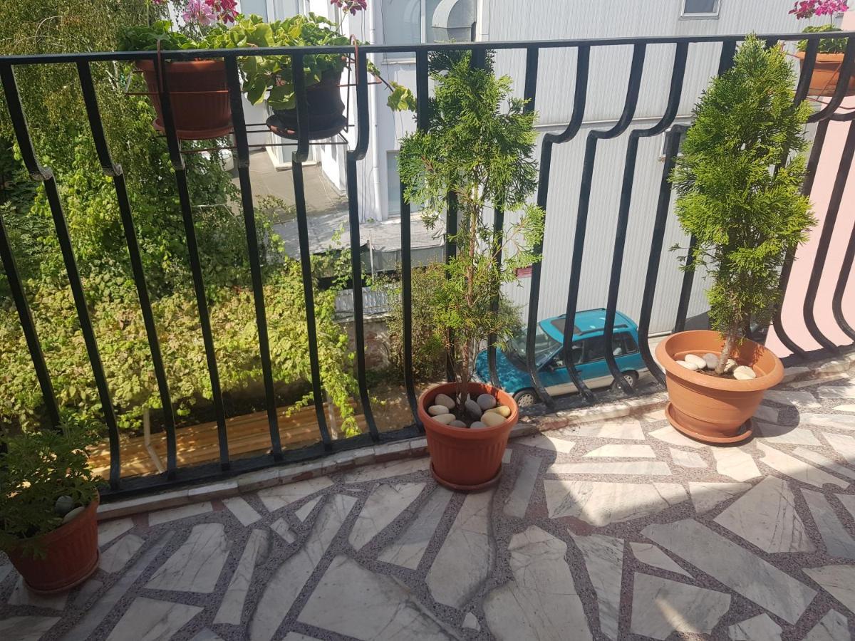 The Old House Guest Rooms And Apartament Пловдив Екстериор снимка
