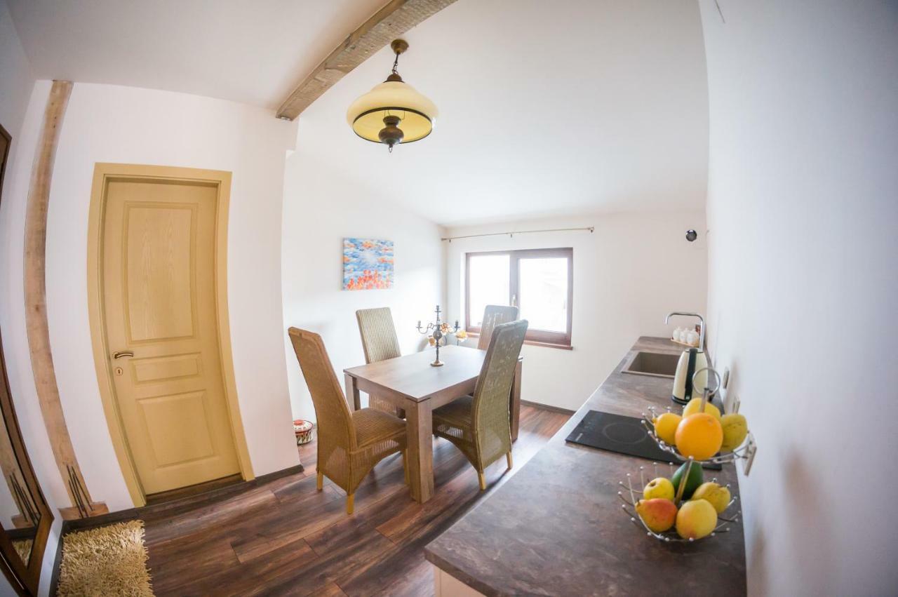 The Old House Guest Rooms And Apartament Пловдив Екстериор снимка
